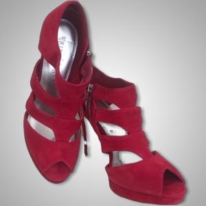 [WHBM] - Zippered Platform Heels